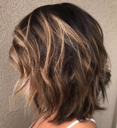 Medium Layered Bob 