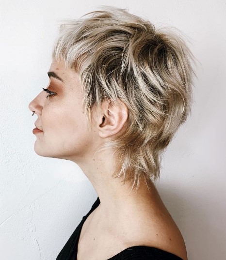 30 Ways to Style Modern Female Mullet in 2023