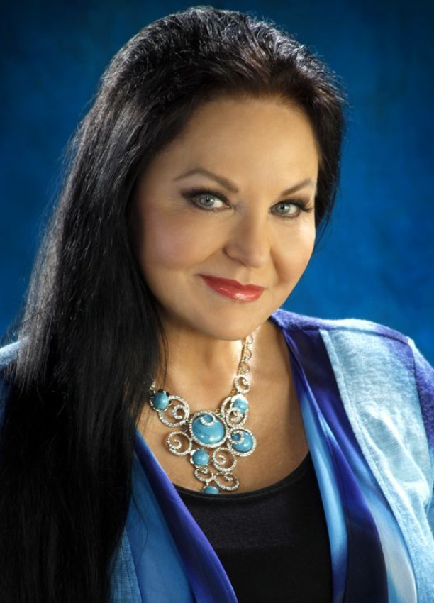 20+ Best Crystal Gayle Hair Women Hairstyles and Haircuts 2024